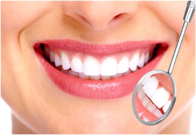 Bọc răng sứ giúp khắc phục được khá nhiều khiếm khuyết trên răng